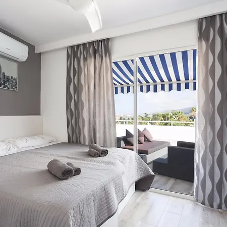 Pearl * Costa Adeje (Tenerife)